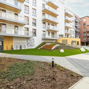 Cozy Orawska With Balcony By Renters Kraków